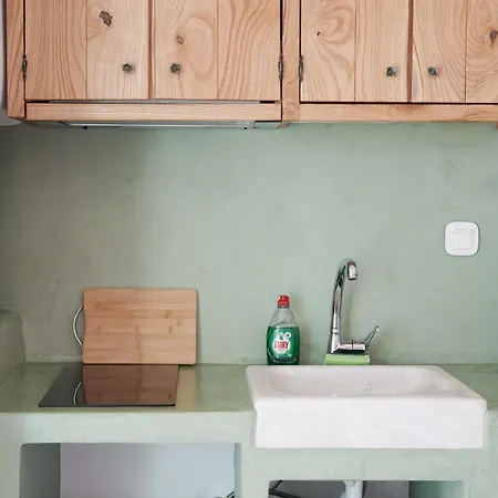 Apanemo House Agios Nikolaos * Kímolos