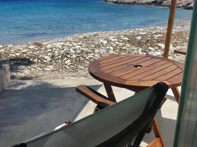 Semesterbostad Apanemo House Agios Nikolaos Kímolos